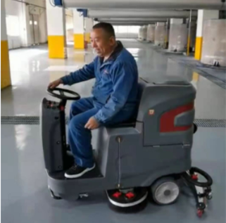 駕駛式洗地機 駕駛式洗地機