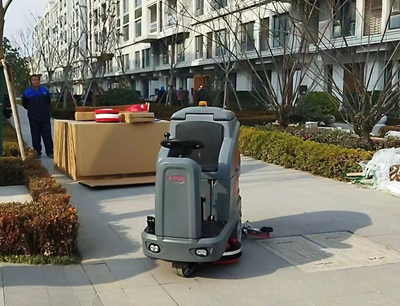 揚子駕駛式洗地機(jī) 揚子駕駛式洗地機(jī)